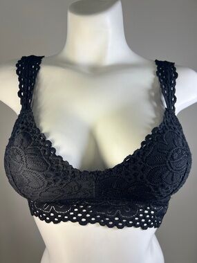 Aeropostale Black Crochet Lace Bralette with Wide Straps MEDIUM